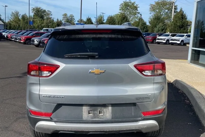 2023 Chevrolet Trailblazer LT photo 1