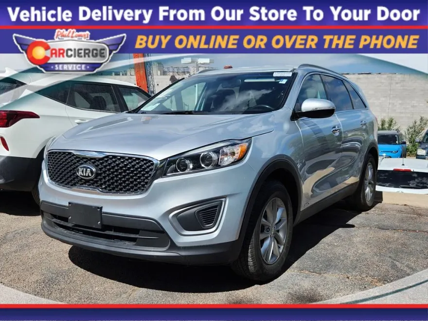 2017 Kia Sorento LX photo 1