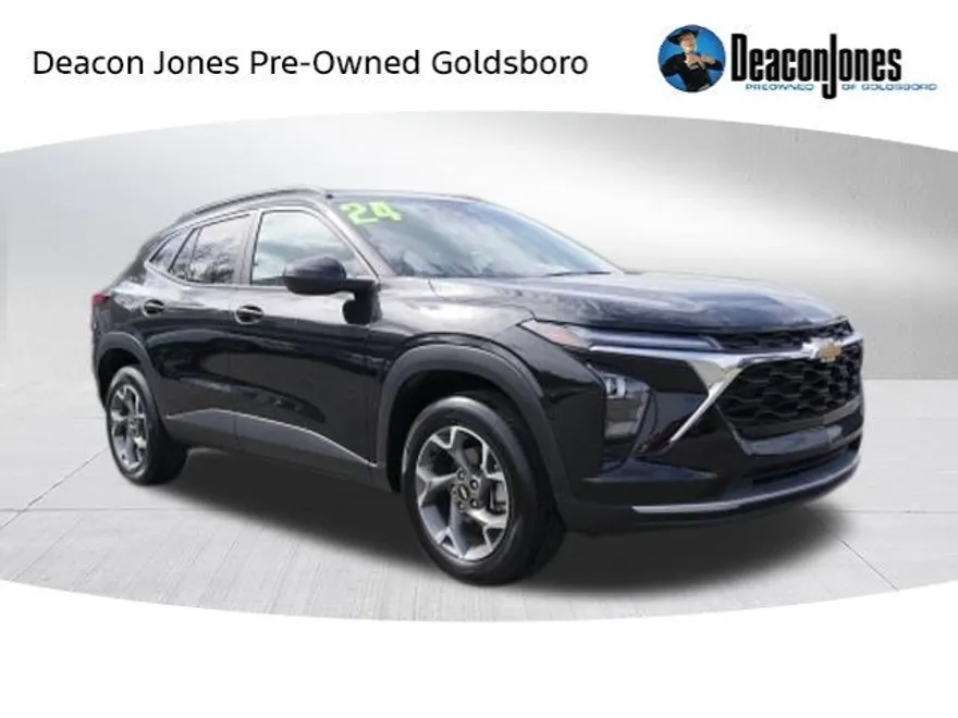 2024 Chevrolet Trax LT photo 1