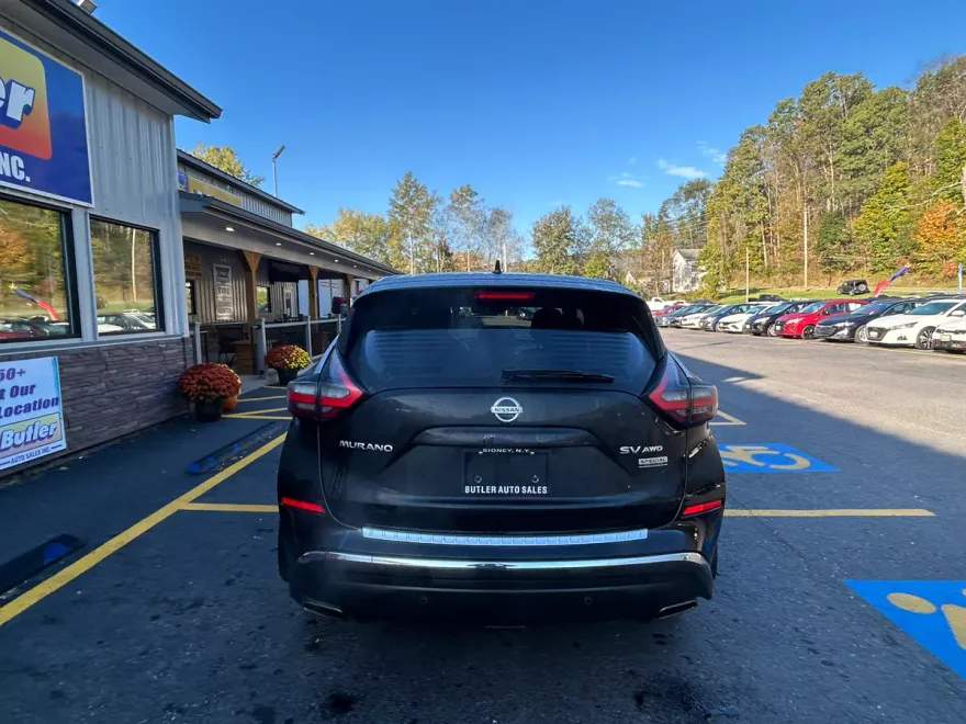 2021 Nissan Murano SV photo 1