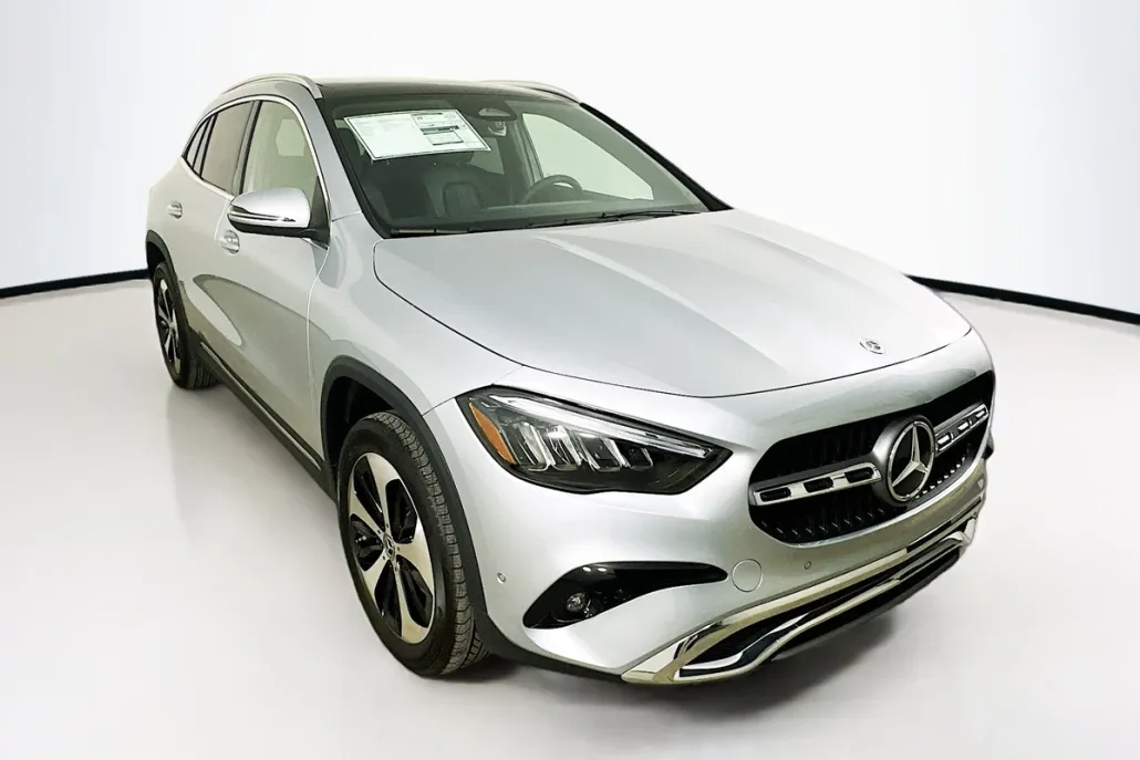 2025 Mercedes Benz GLA 250 4MATIC photo 1