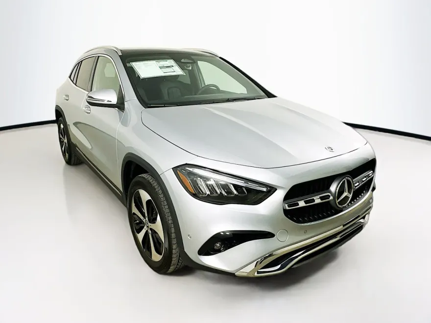 2025 Mercedes Benz GLA 250 4MATIC photo 1