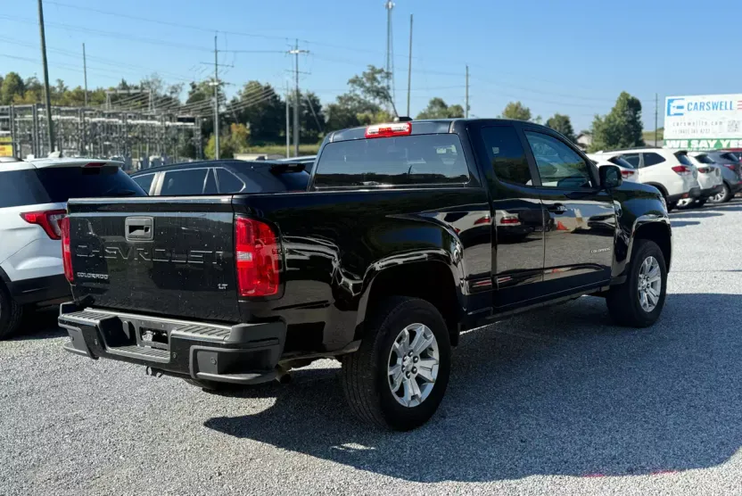 2022 Chevrolet Colorado LT photo 1