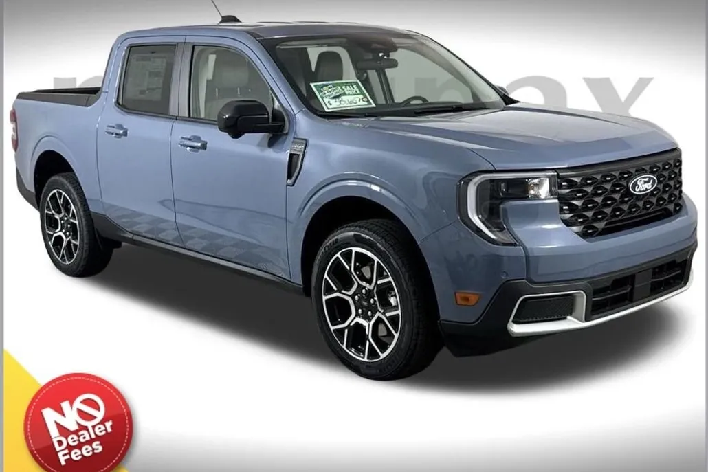 2025 Ford Maverick Lariat photo 1