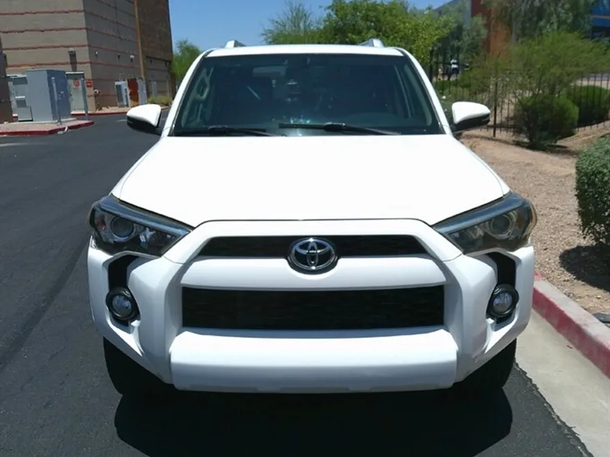 2018 Toyota 4Runner SR5 Premium photo 1