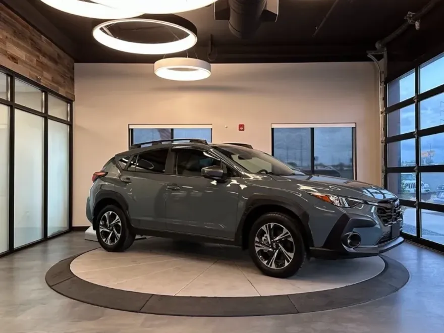 2024 Subaru Crosstrek Premium photo 1