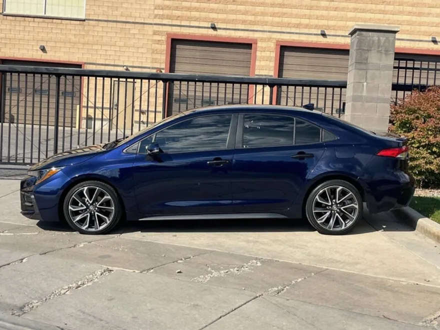2020 Toyota Corolla SE photo 1