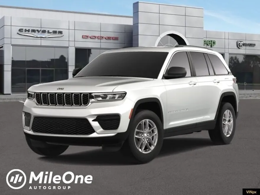 2025 Jeep Grand Cherokee Laredo photo 1