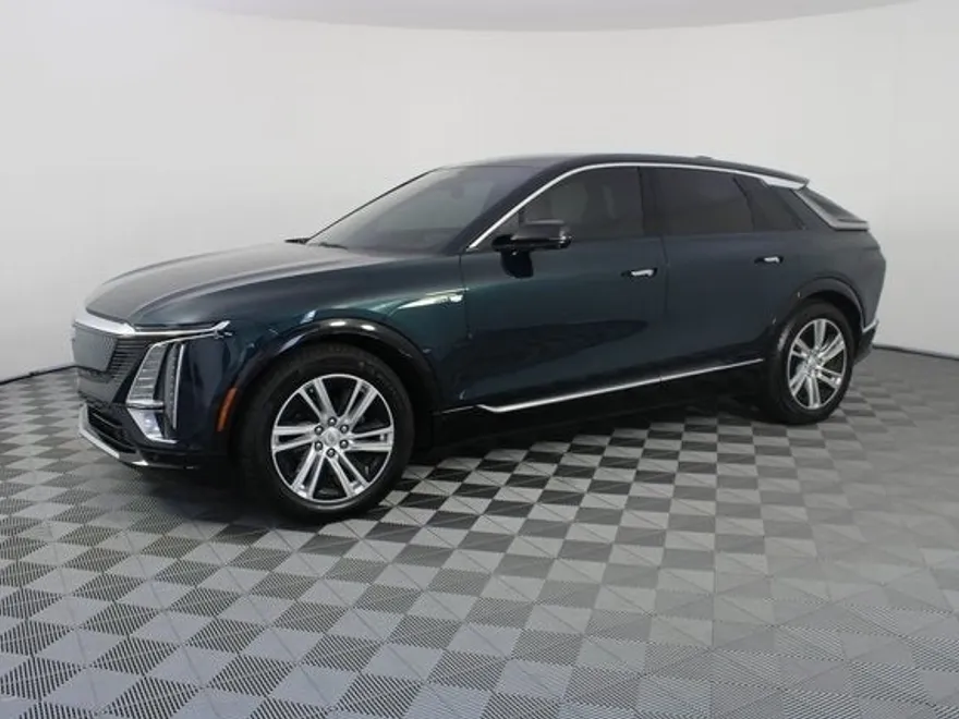 2024 Cadillac Lyriq Tech photo 1