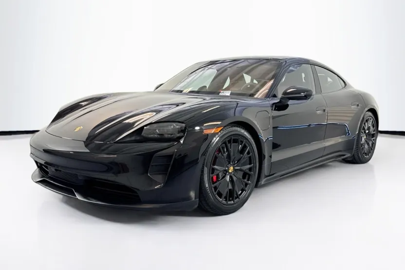 2023 Porsche Taycan GTS photo 1