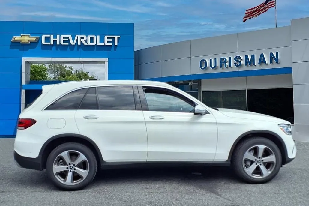 2022 Mercedes Benz GLC 300 4MATIC photo 1