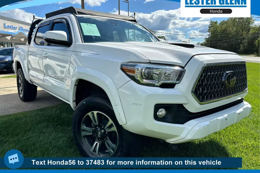 2018 Toyota Tacoma TRD Sport photo 1