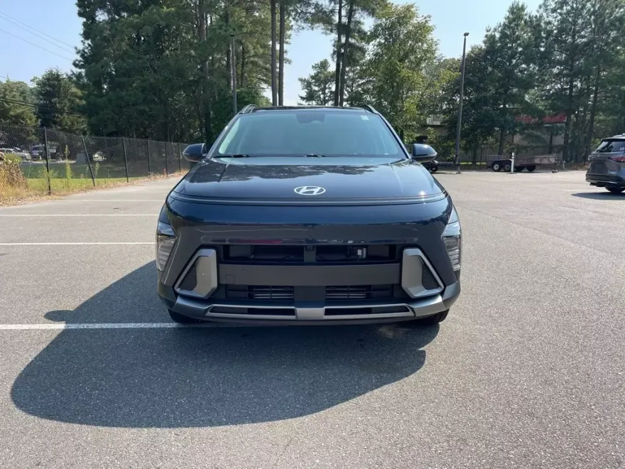 2024 Hyundai Kona Limited photo 1