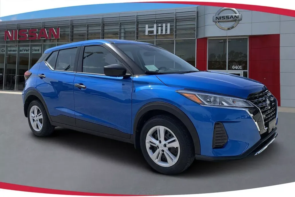 2025 Nissan Kicks Play S photo 1