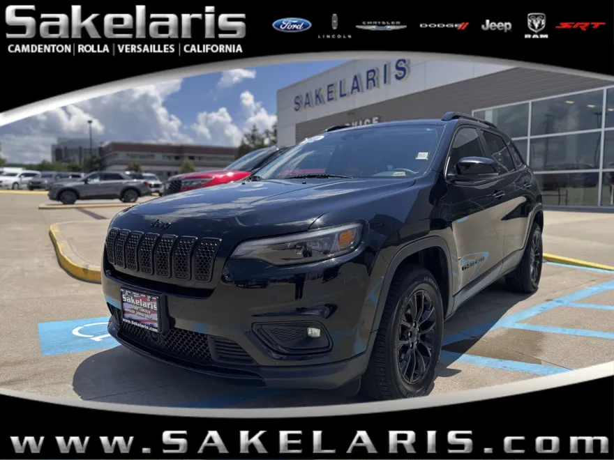 2023 Jeep Cherokee Altitude Lux photo 1