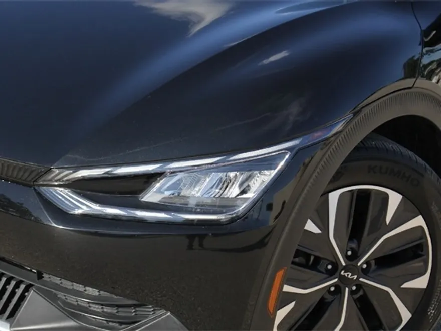 2024 Kia EV6 Light Wind photo 1
