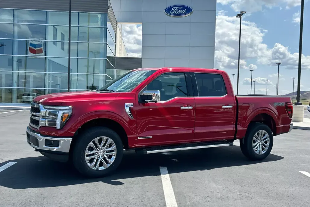 2025 Ford F-150 Lariat photo 1