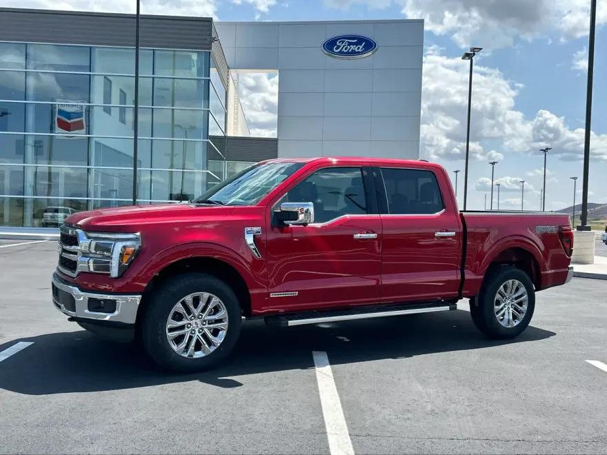 2025 Ford F-150 Lariat photo 1