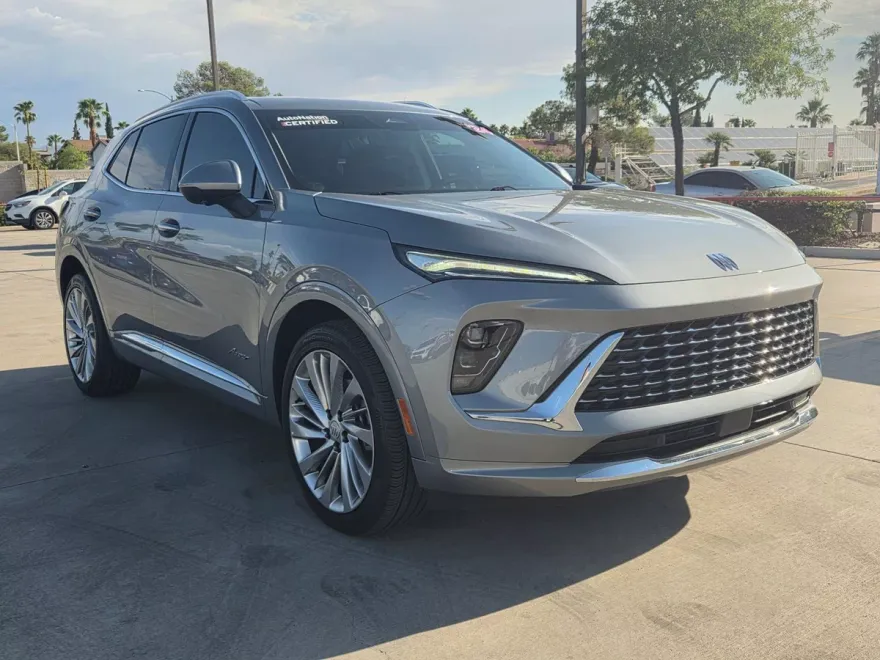 2024 Buick Envision Avenir photo 1