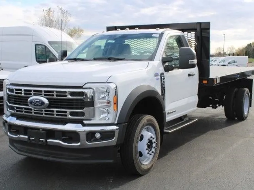 2024 Ford F-550 XL photo 1