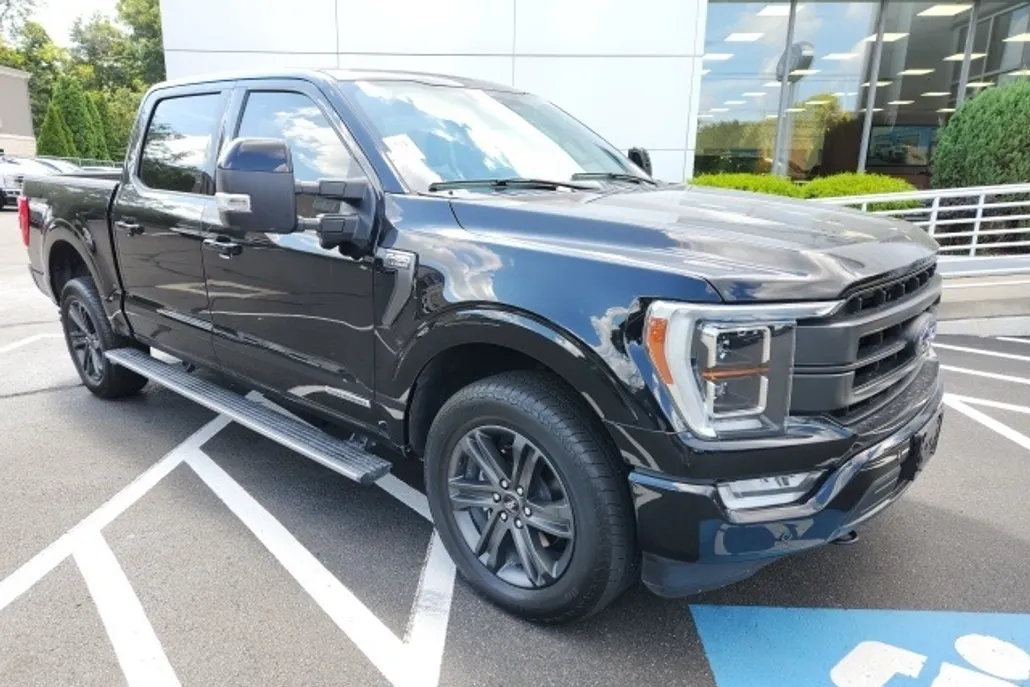 2023 Ford F-150 Lariat photo 1