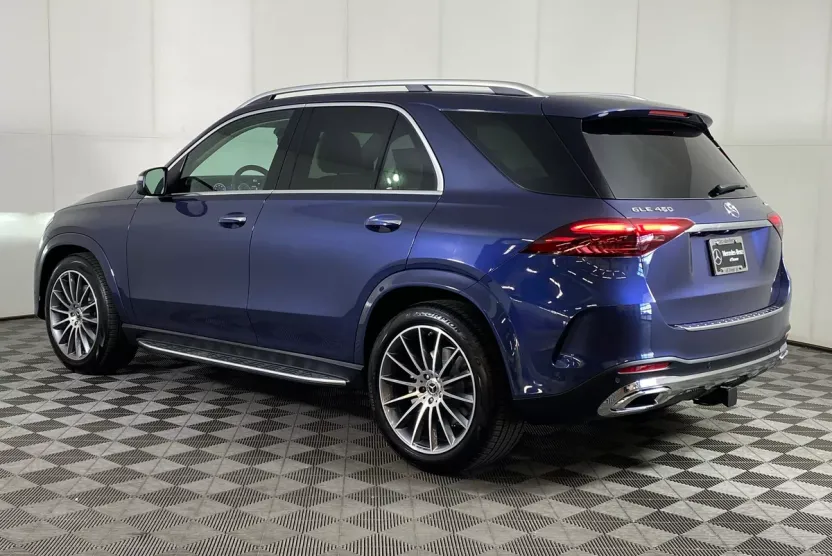 2026 Mercedes Benz GLE 450 4MATIC photo 1