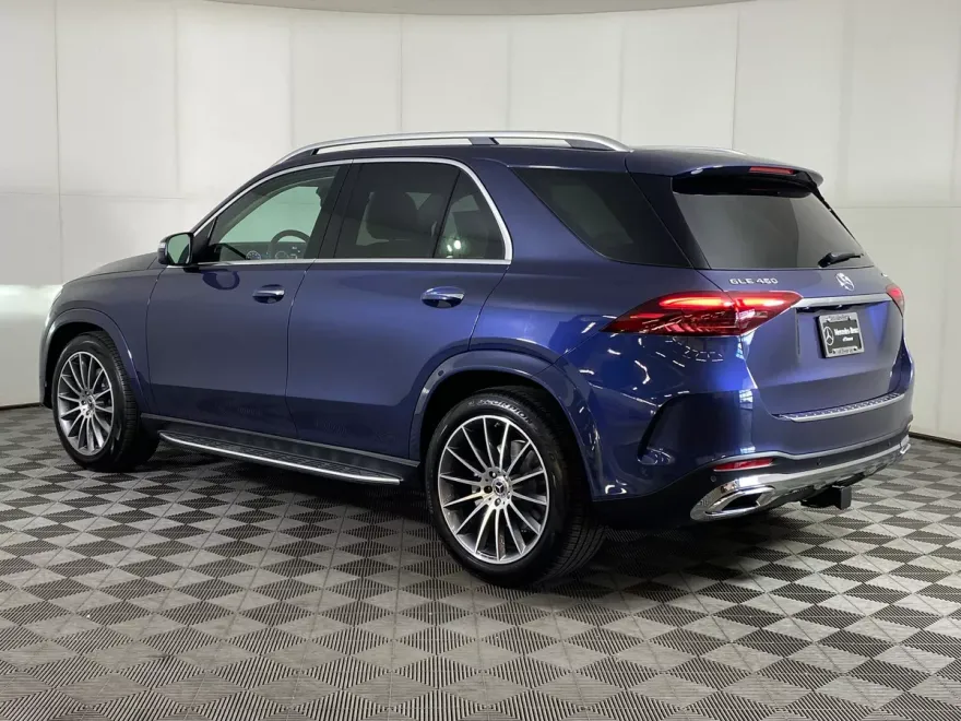 2026 Mercedes Benz GLE 450 4MATIC photo 1