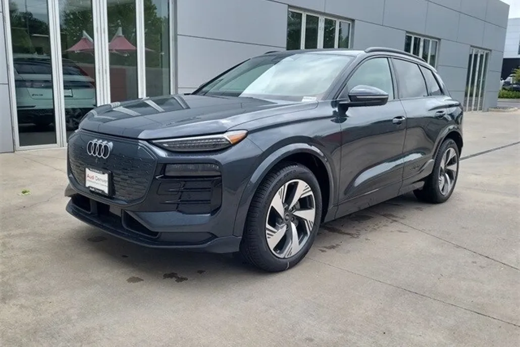 2025 Audi Q6 E-tron Prestige photo 1
