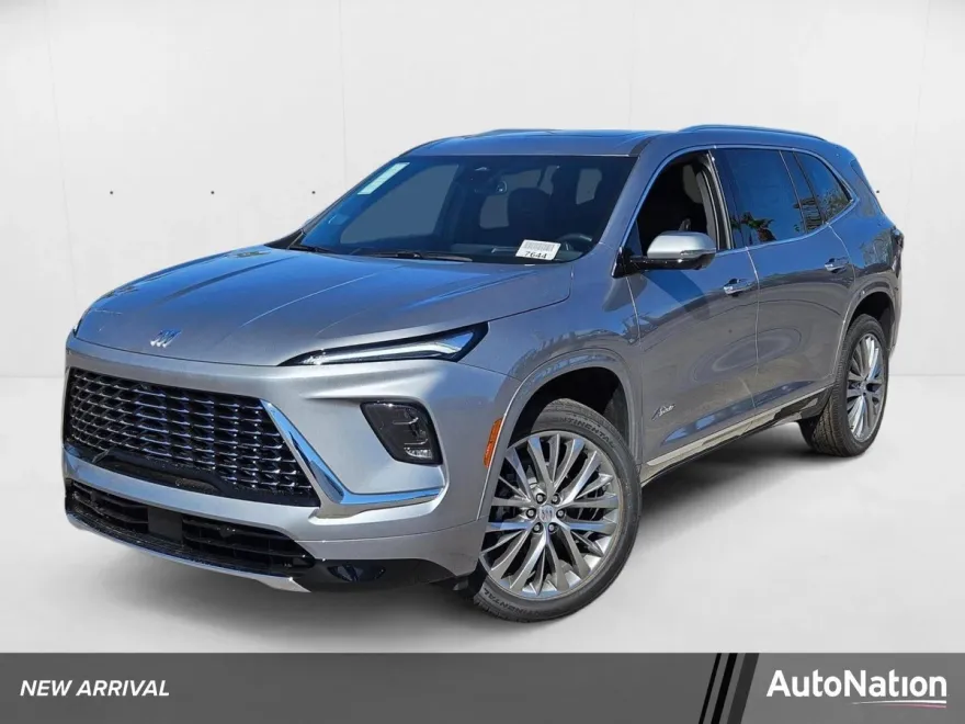 2025 Buick Enclave Avenir photo 1