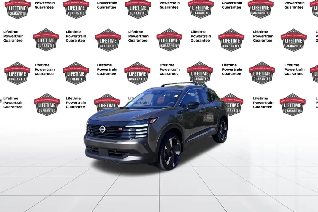2026 Nissan Kicks SR photo 1