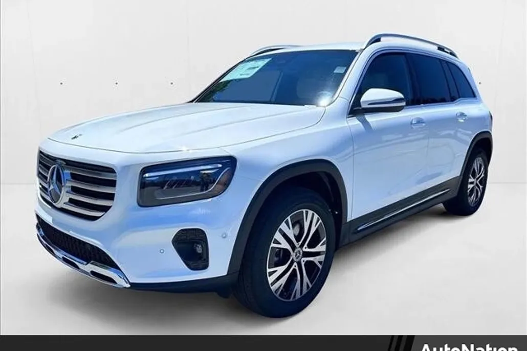 2025 Mercedes Benz GLB 250 4MATIC photo 1