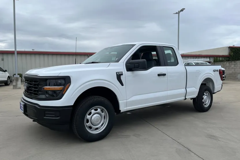 2025 Ford F-150 XL photo 1