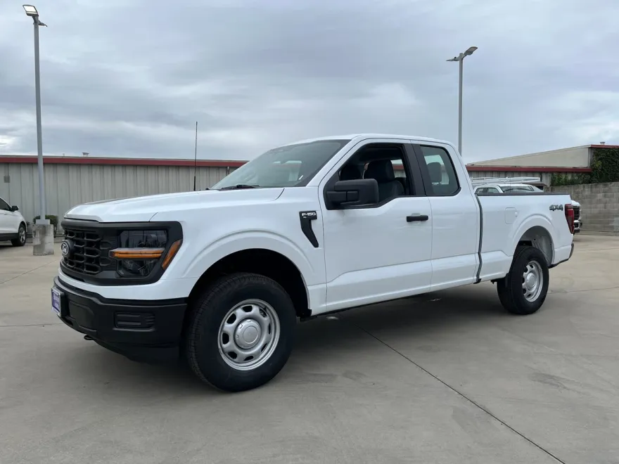 2025 Ford F-150 XL photo 1