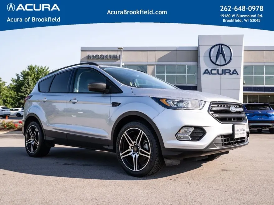 2019 Ford Escape SEL photo 1