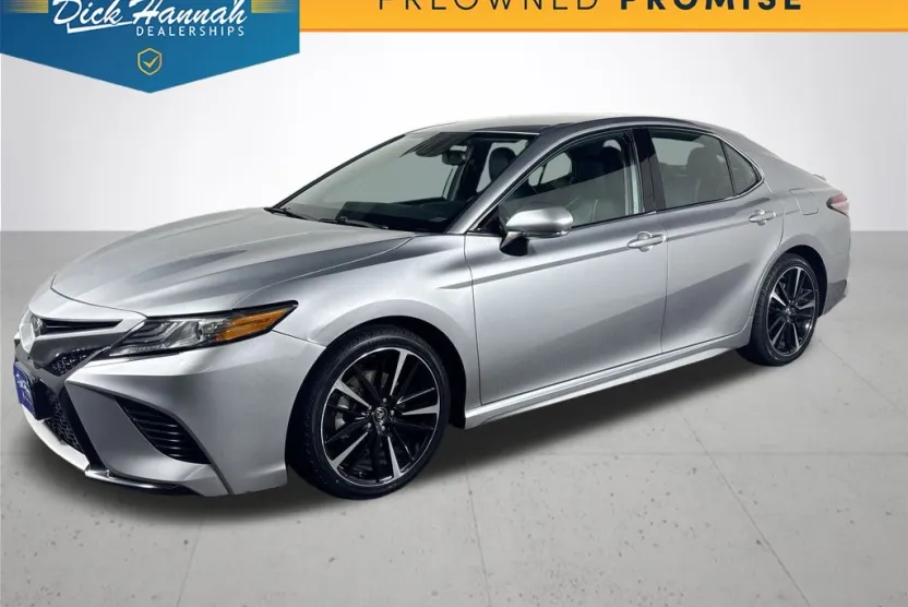 2019 Toyota Camry XSE photo 1
