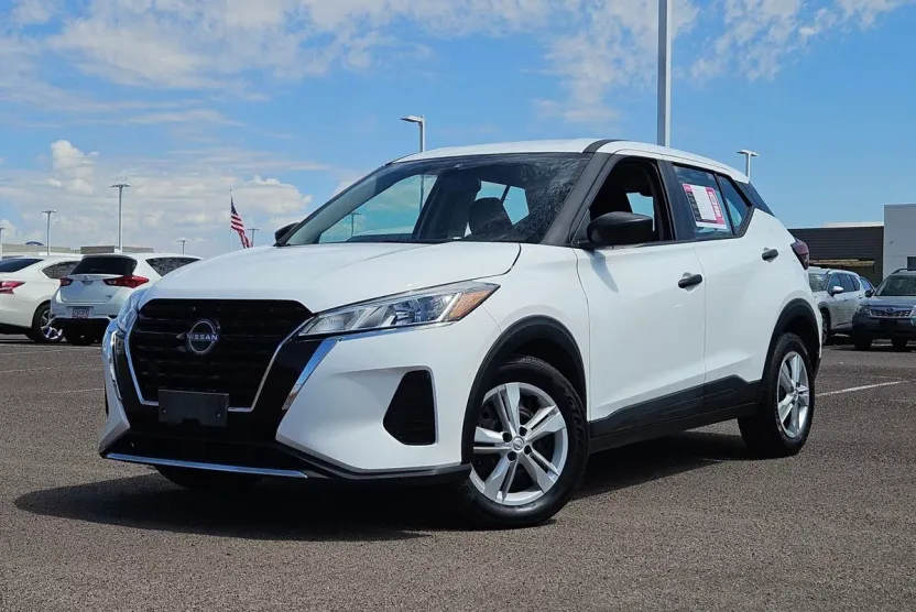 2024 Nissan Kicks S photo 1