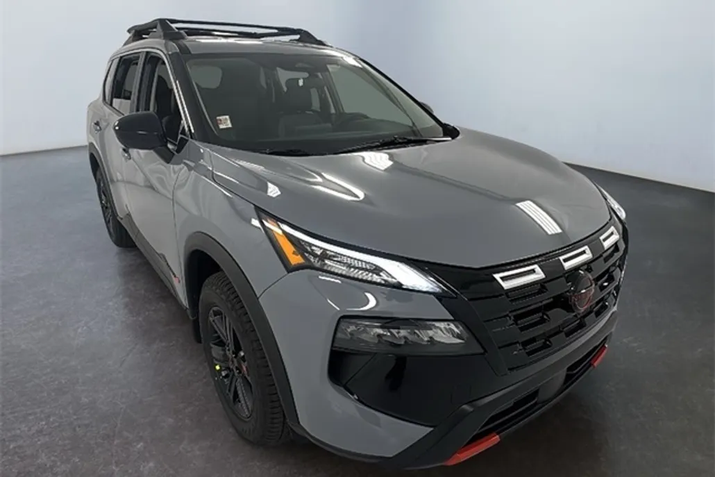 2026 Nissan Rogue SV photo 1