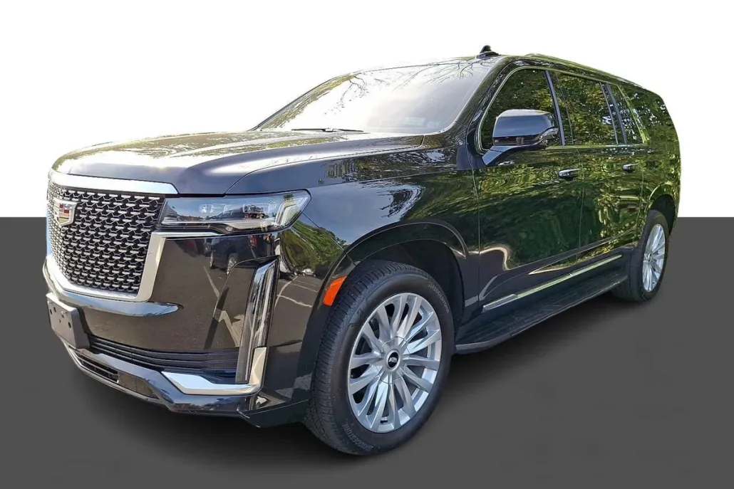 2023 Cadillac Escalade ESV Luxury photo 1