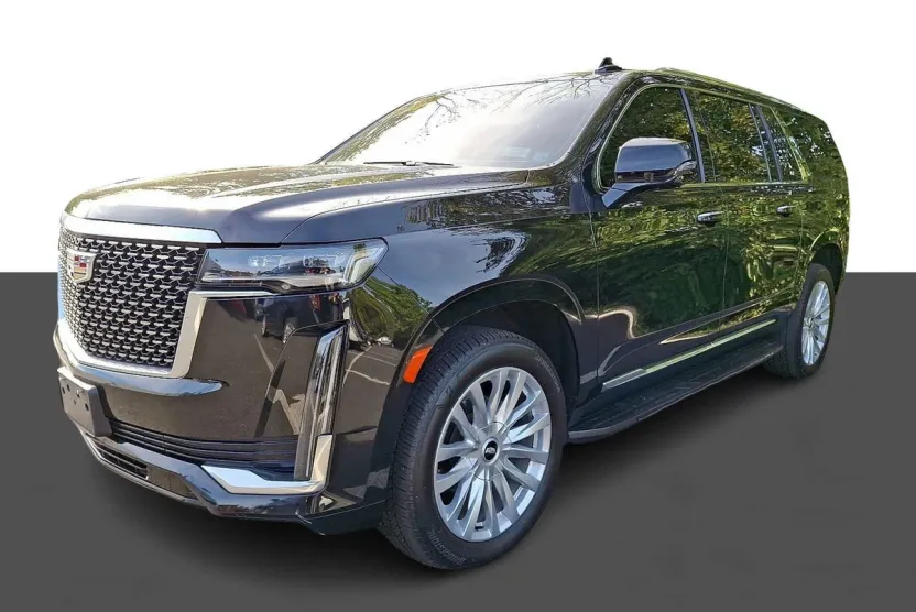 2023 Cadillac Escalade ESV Luxury photo 1
