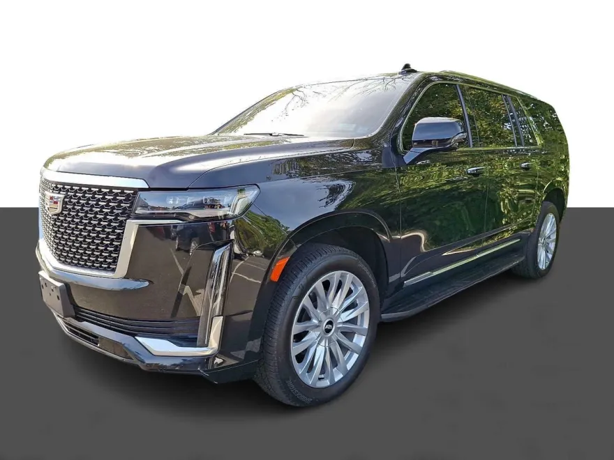 2023 Cadillac Escalade ESV Luxury photo 1