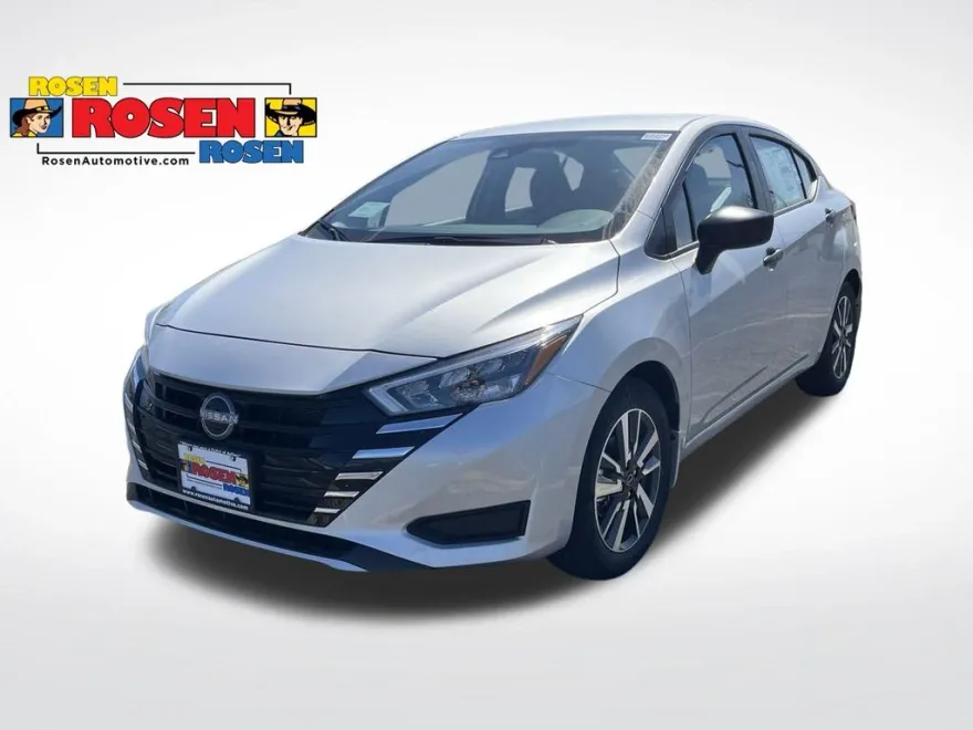 2025 Nissan Versa 1.6 S photo 1
