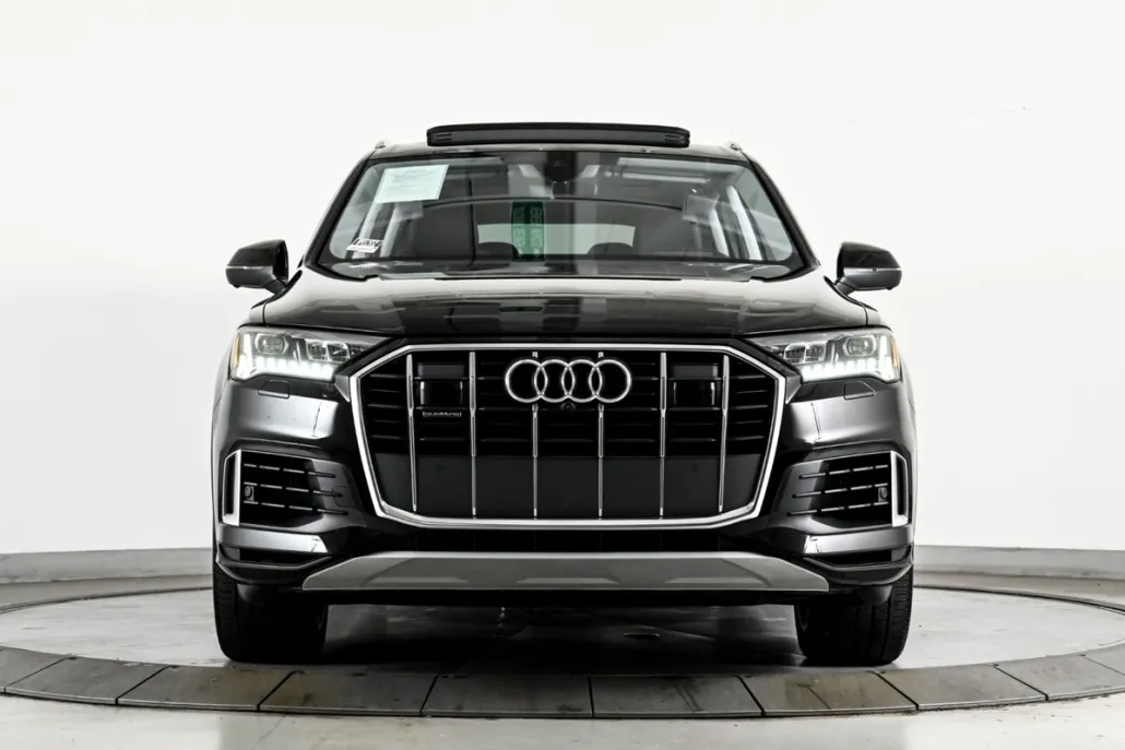 2023 Audi Q7 55 Prestige photo 1