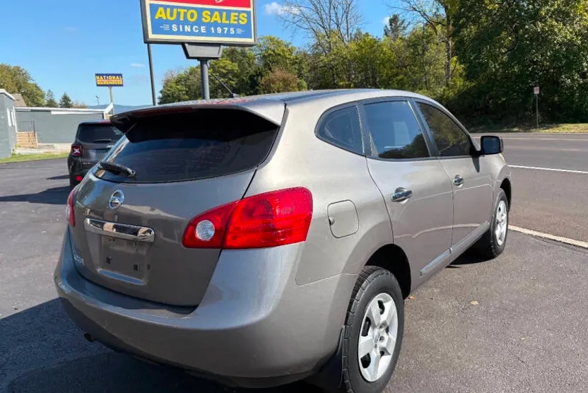 2012 Nissan Rogue S photo 1