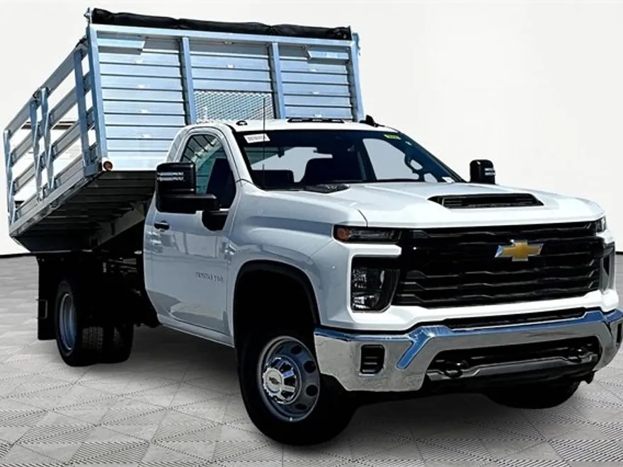2025 Chevrolet Silverado 3500HD Work Truck photo 1