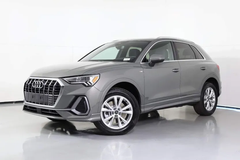 2025 Audi Q3 S line Premium 45 TFSI photo 1