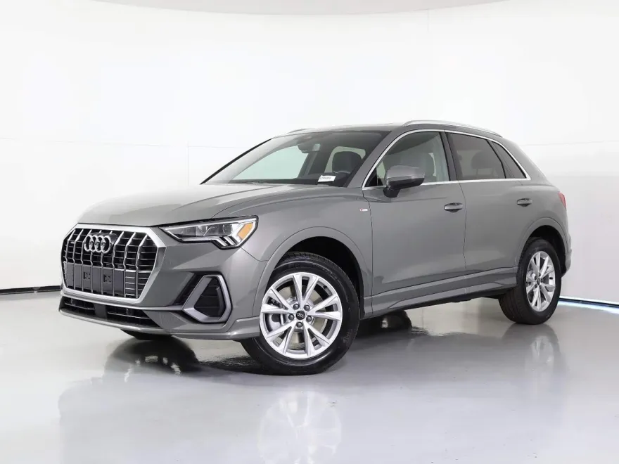 2025 Audi Q3 S line Premium 45 TFSI photo 1