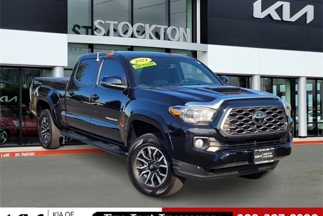 2021 Toyota Tacoma TRD Sport V6 photo 1