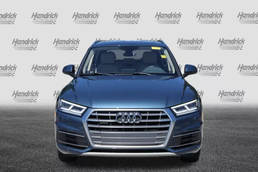 2018 Audi Q5 Premium Plus photo 1