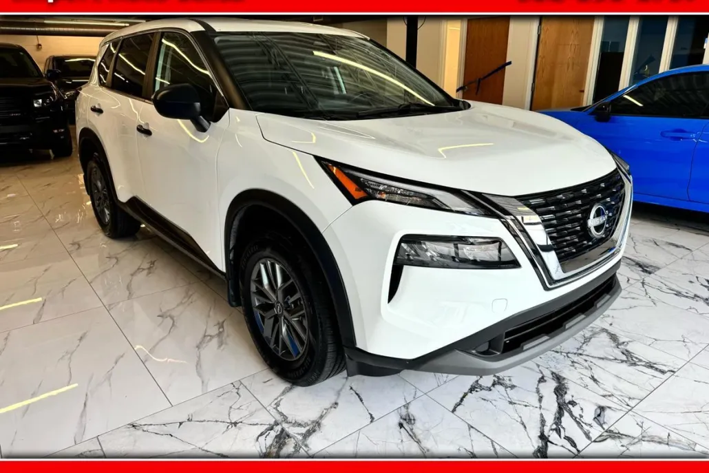 2023 Nissan Rogue S photo 1
