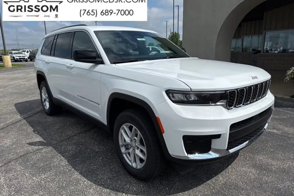 2025 Jeep Grand Cherokee Laredo photo 1